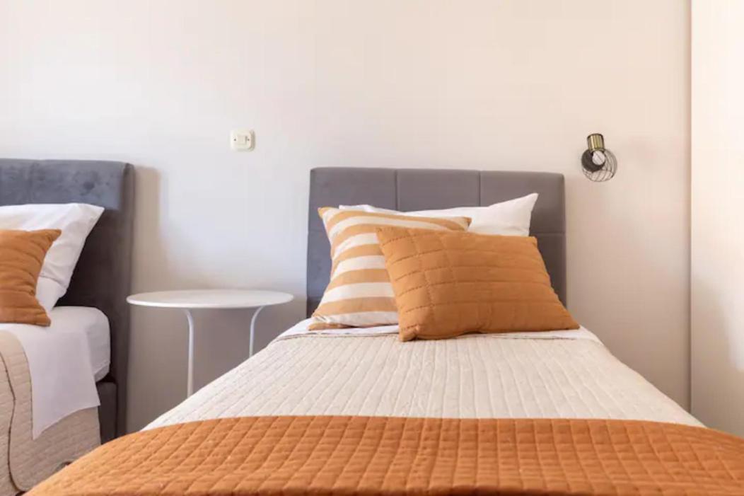 Apartments "Villa Antisin" With Heated Pool Zadar Exterior foto